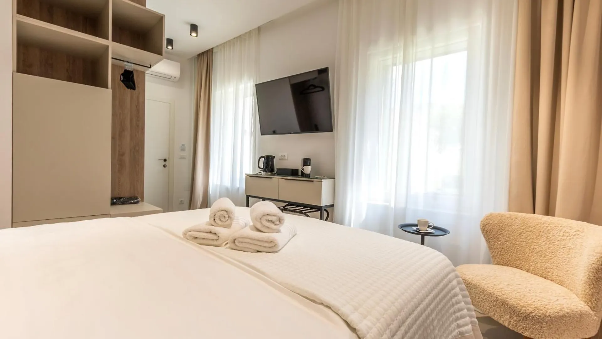 Spalato Garden Luxury Room 4*, Split Croatia